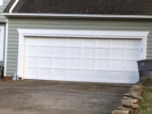 Charlotte, exterior painting.