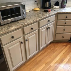 Cabinet Refinishing Service in Gastonia, Belmont, and Charlotte, NC.